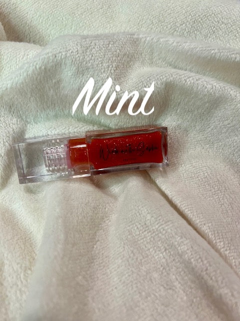 Wink with Sophi Lip Oil